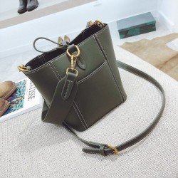Retro bucket bag
